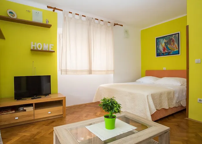 Madonna Guest House