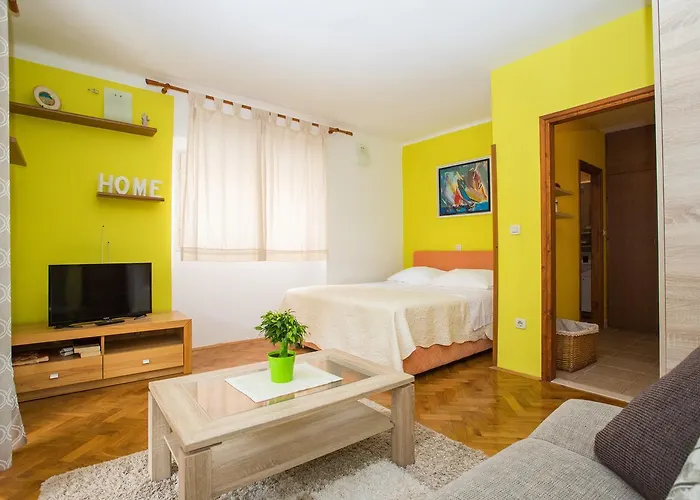 Madonna Guest House